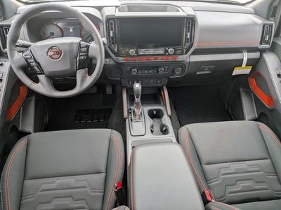 2026 Nissan Frontier - Photo 14