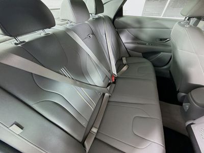 2025 Hyundai Elantra - Photo 27