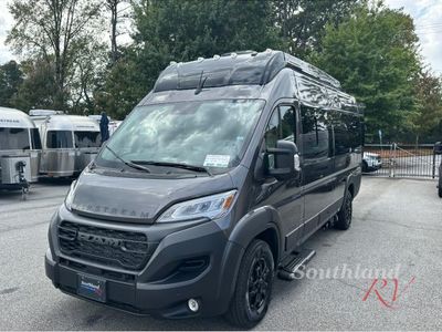 2026 Airstream Rangeline - Photo 2
