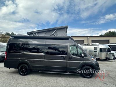 2026 Airstream Rangeline - Photo 4