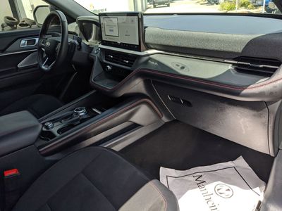 2025 Ford Explorer - Photo 10