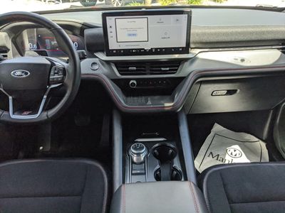 2025 Ford Explorer - Photo 13