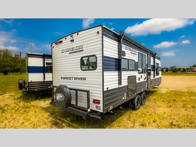 2025 Forest River RV Cherokee Grey Wolf - Photo 8