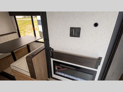2025 Forest River RV Cherokee Grey Wolf - Photo 23