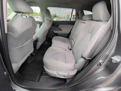 2023 Toyota Highlander - Photo 14