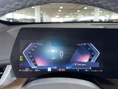 2025 BMW X1 - Photo 24