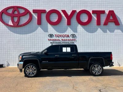 2019 GMC Sierra 2500HD - Photo 2