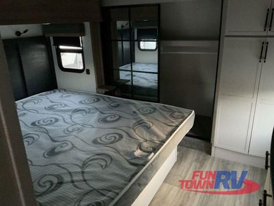 2025 Dutchmen RV Astoria - Photo 36