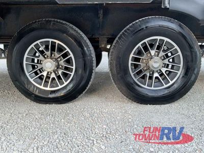 2025 Dutchmen RV Astoria - Photo 12