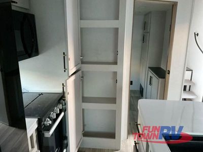 2025 Dutchmen RV Astoria - Photo 22