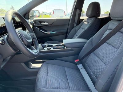 2026 Chevrolet Equinox — photo 18 view