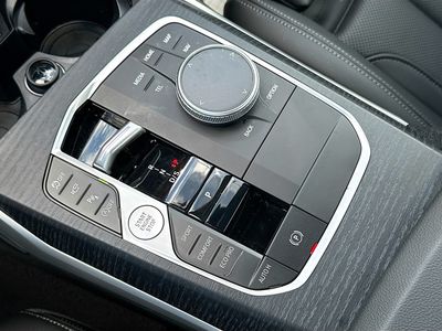 2025 BMW 3 Series - Photo 29