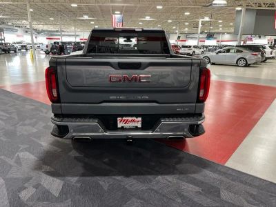 2019 GMC Sierra 1500 — interior view