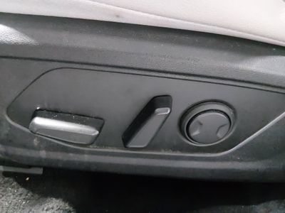 2024 Hyundai Elantra — photo 21 view