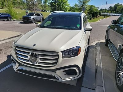 2024 Mercedes-Benz GLS - Photo 2