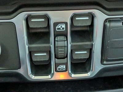 2026 Jeep Wrangler — photo 23 view