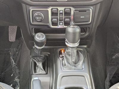 2026 Jeep Wrangler — photo 19 view