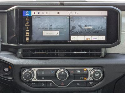 2026 Jeep Wrangler — photo 18 view