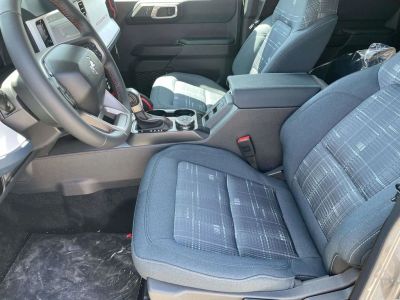 2026 Ford Bronco — photo 13 view