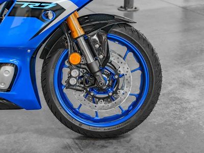 2025 Yamaha YZF-R7 - Photo 12
