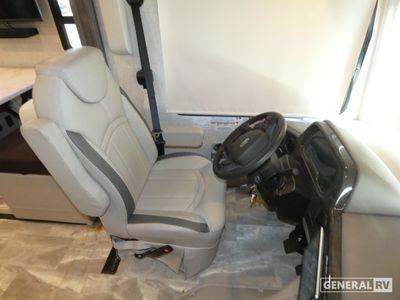 2023 Thor Motor Coach Challenger - Photo 8