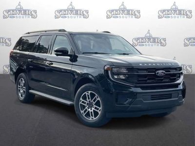 2026 Ford Expedition Max Active in Black — front three-quarter view
