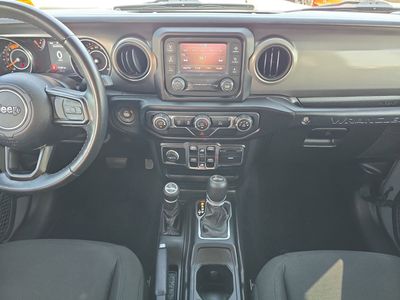 2021 Jeep Wrangler - Photo 11
