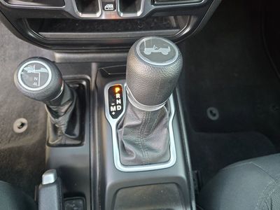 2021 Jeep Wrangler - Photo 19