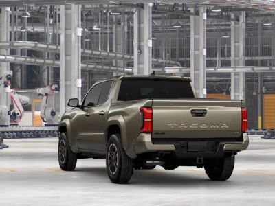 2026 Toyota Tacoma i-FORCE MAX - Photo 9