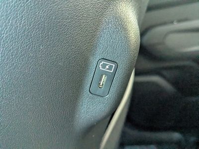 2027 Kia Telluride Hybrid - Photo 19