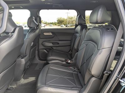 2027 Kia Telluride Hybrid - Photo 17