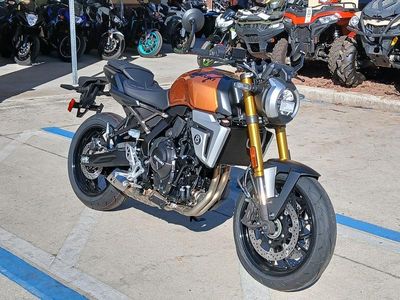 2026 Suzuki GSX-8T - Photo 3