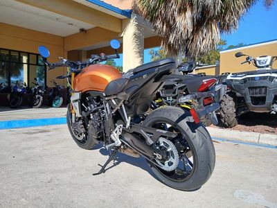 2026 Suzuki GSX-8T - Photo 7