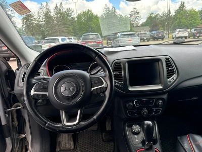 2019 Jeep Compass — detail view