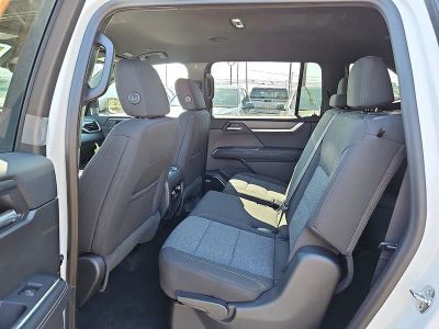 2026 GMC Acadia — detail view