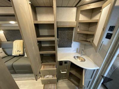 2026 Northwood Arctic Fox NXT — photo 40 view