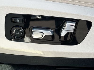 2026 BMW X5 — photo 25 view