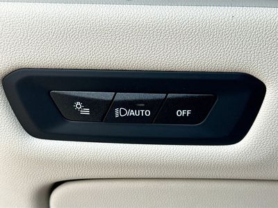2026 BMW X5 — photo 36 view