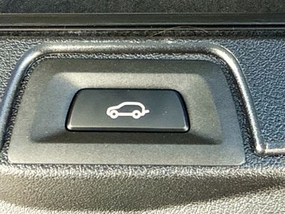 2026 BMW X5 — photo 12 view