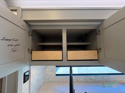 2026 Tiffin Motorhomes Phaeton — photo 14 view