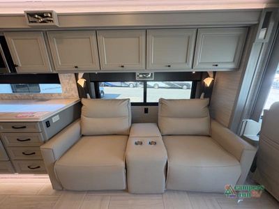 2026 Tiffin Motorhomes Phaeton — photo 9 view