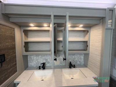 2026 Tiffin Motorhomes Phaeton — photo 41 view