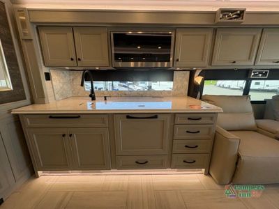 2026 Tiffin Motorhomes Phaeton — photo 13 view
