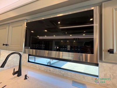 2026 Tiffin Motorhomes Phaeton — photo 15 view