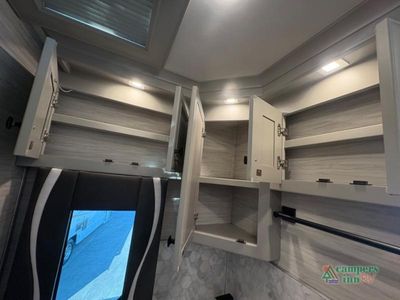 2026 Tiffin Motorhomes Phaeton — photo 32 view