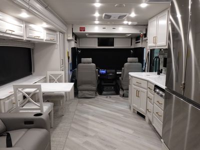 2026 Holiday Rambler Vacationer - Photo 6