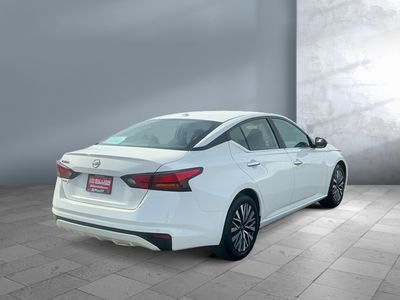 2025 Nissan Altima - Photo 6