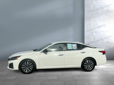 2025 Nissan Altima - Photo 3