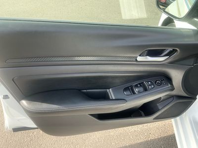 2025 Nissan Altima - Photo 15