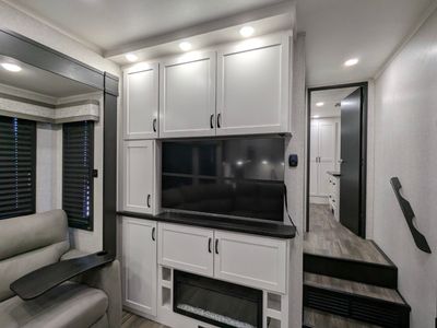 2025 Jayco Seismic - Photo 28